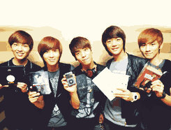 official SHINee Fanbase Page! Admins here are all verified Shawols♥ Admins: @clairine160601, @jennichico BBM pin: 2805AAA5