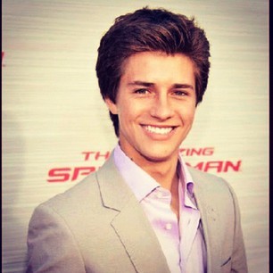 I ride Dirt Bikes with @BillyUnger & @EricUnger ;D Follow for #Dedicated Billy tweets xo