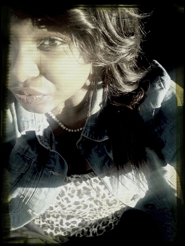 -Simply..-Beautiful && Funsized.! ♥,, :) Would kill for @EatMy_Cookies08 MyBackBone♬ ....Follow Me !! #TeamFollowBack ☺ .......