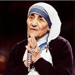 I belong to the world. As to my heart, I belong entirely to the Heart of Jesus. Blessed Teresa of Calcutta ♥ - Paula Magdato