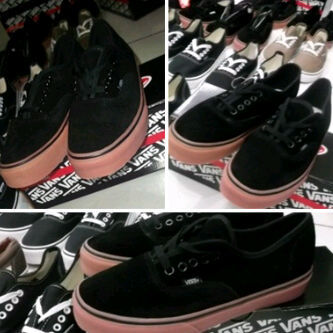 OLshop : Sepatu Vans • Casual • Sport • Jersey • Jeans Denim • Chino • Jam • T-Shirt• Kemeja • Cek Page Facebook EXTREME SHOES • ☎ 082348708288 /  2a852a70