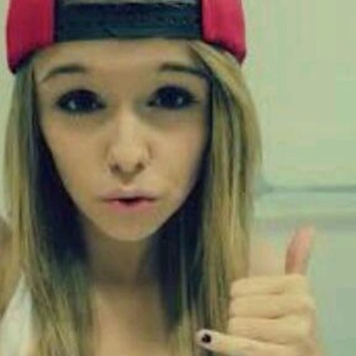 SUMMER - 15 - DIRECTIONER - Single - LIVING MY LIFE, FUCK EVERYTHING.
