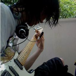 Fret_Shreder's profile picture. Guitarist