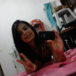 Oiee sou a leticia, tenho 14 aninho, so chata as vezes, so entrezada sim