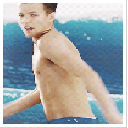 Lovatic.Me llaman Mrs Patata.Estoy casada con 5 gays pero ellos aún no lo saben.Mientras muchas morís por sus abdominales,yo muero por sus sonrisas.Stay Strong