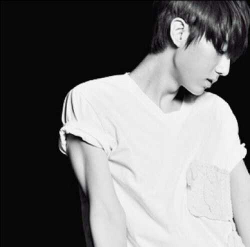 [Luminous Fam] I'm not real Jang Hyun Seung. 준형 봇 ( @LuminousJH_b ) 요섭 봇 ( @LuminousYS_b ) 기광 봇 ( @LuminousGK_b ) 동운 봇 ( @LuminousDW_b )