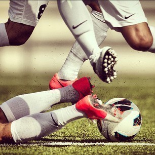 Talk about Soccer everyday ! , Share news about Soccer , available in Bahasa and English