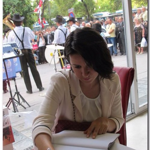 nihalgunduz's profile picture. Photographer