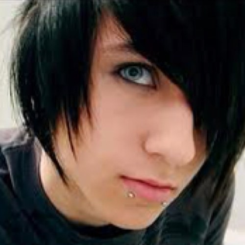Follow me if you are scene, punk, emo, goth ect