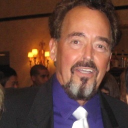 paulrichards221's profile picture. 