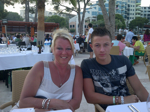 cathrynthomas14's profile picture. 