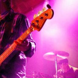 The Thin Souls are an indie rock trio from Champaign-Urbana, IL with roots in post punk, garage rock, midwest power pop.