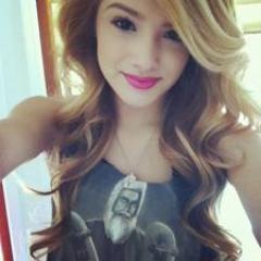 Haii!! Im Olivia,aka Chachi. yeah. ima blondie. hehe. |Dancer,Single,RP| :D @olivia_rp is mah twin! *Blows a kiss and winks 2 who ever reads this*