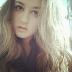 Hey, what's up.. I'm just a girl.. with a lot of many dreams.. if you want to find out more about me follow me, I'll follow you back =]
*xoxo*