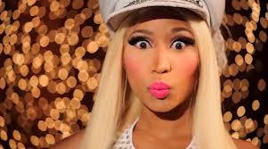 JovemNicki's profile picture. Não sou interesseira, mas valorizo o meu passe, porque eu nasci zagueira e não aceito ficar no escanteio, muito menos na reserva.