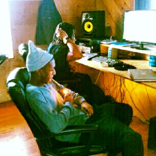 Bel0Zero's profile picture. 17yr Old Chicago Rapper. For Bookings/Features Contact Me via Email: Bel0Degrees@gmail.com.. Download Bel0 --- http://t.co/xjFJMCoH