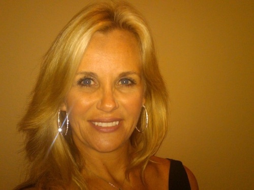 AprilZahr's profile picture. 