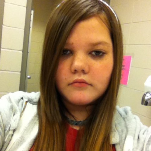Hey this is me i dont care if u hat me our love me i just dont care to listen to your bull crap kk comment