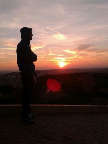 Webmaster ociovalenciano nocturno. Experto en nueva musica, creamos tendecias de ocio, baila de dia & de nit!! 100% ibiza al mas puro estilo valenciano.