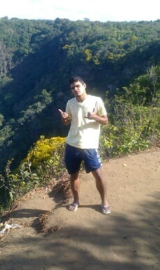 São Paulino Doente ! 19 anos, sou extremamente tranquilo, gosto de tudo, odeio pessoas falsas mais eu quero BEM longe de mim é claro ...