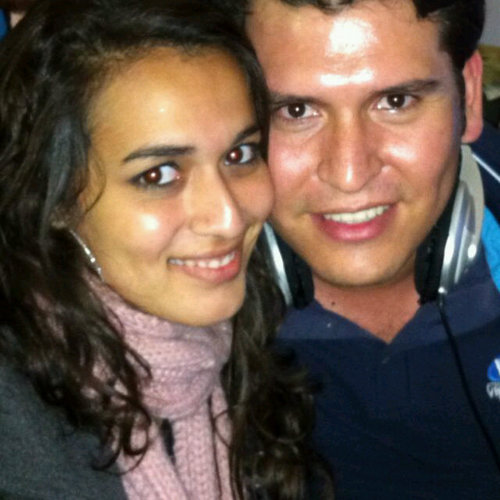 Extrovertido, me apasiona la producción radial y la aviación!!! Me encanta mi trabajo y disfruto los momentos libres en familia y con mi esposa!!!!