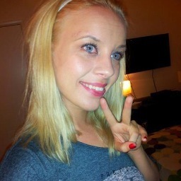 SimplyMandi_'s profile picture. I'm kind of out there, kind of kinky, Dork Alert! most of all I am me :)  
http://t.co/GEjBerykl1