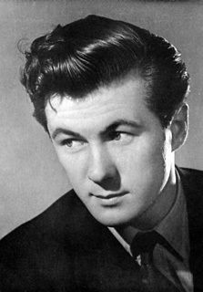 eric birling Eric birling quick revise question 1 how does priestley present the character of eric birling answer in many ways, eric is a disappointment to his parents and the opposite of gerald croft he is described as ‘in his mid-twenties, not quite at ease, half shy, half assertive’ it is as if he has something to hide. eric birling Eric birling quick revise question 1 how does priestley present the character of eric birling answer in many ways, eric is a disappointment to his parents and the opposite of gerald croft he is described as ‘in his mid-twenties, not quite at ease, half shy, half assertive’ it is as if he has something to hide.