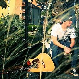 I follow God. Just a kid trying to change the world with music. Professional Chaser of Dreams.