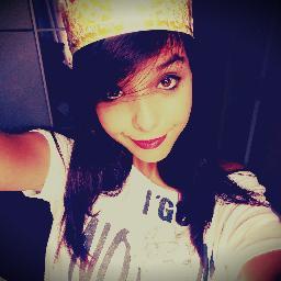 ∞ Eu vivo para ser feliz, não para agradar os outros.

Bêbada @caralholeeh ♥