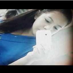 gremiana,14 anos,timida,adoro fazer amizades.melhor amiga:@Umaloirinhae