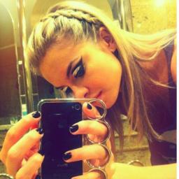 Nem tudo que é Certo é Verdadeiro, Nem tudo que é Errado é Falso. ♥ Rebeldes  ♥ 
Sampa .