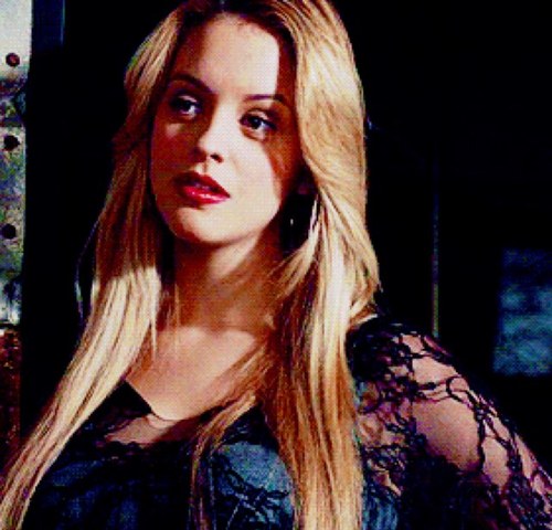 Jailed for @HisBadBitchR. The moment I fell into @EnticingMuse's classroom, I knew we had a strong connection and bond. {#WD/MC} Mom to @AlluringSaviorH