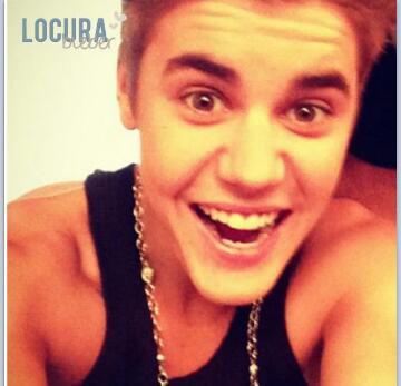 Hey aki estar uma mesnina q love um mesnino do suvaco cabeludo kkk@justinbieber