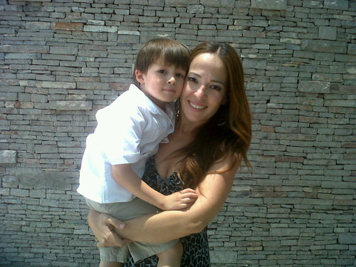 MarysolTaboada's profile picture. Combinando la feliz tarea de  mamá con la de la publicidad. Egresada de la UIA Laguna de Comunicación. Jesu's beliver y practicante de yoga.