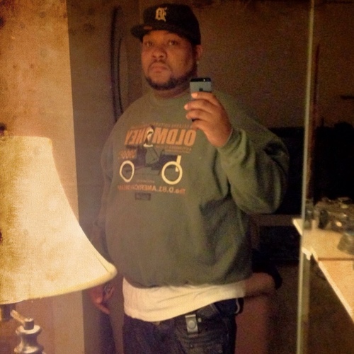 nightrider313's profile picture. Owner of LuckyCircle... #Sneakerfiend #sneakerhead #uneediticangetmyhandsonit