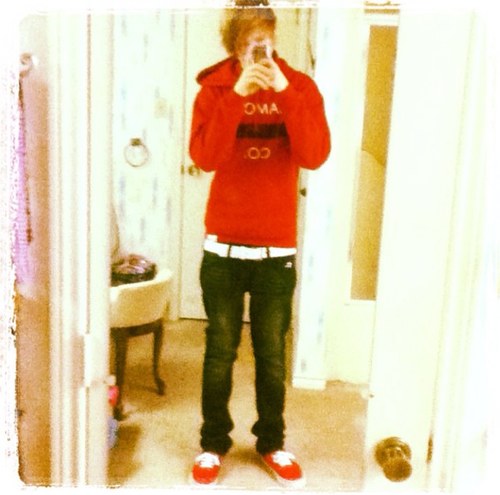 follow me niggsss and i might follow youuu.