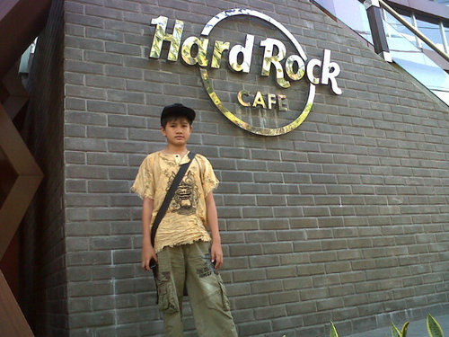 BONAVITA JHS ! I LIKE FOOTBALL ! REAL MADRID!