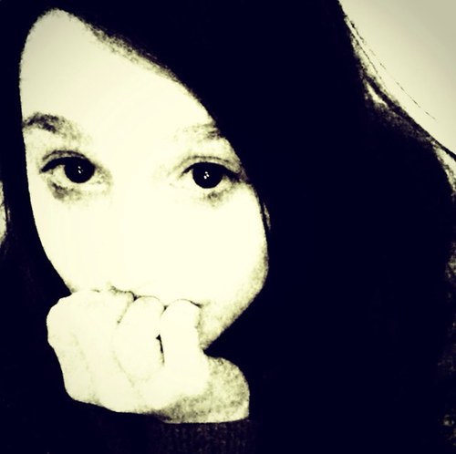 My name, Amber Tolley. I love instagram, facebook and obviously twitter. I love my both of my iPad's the most.