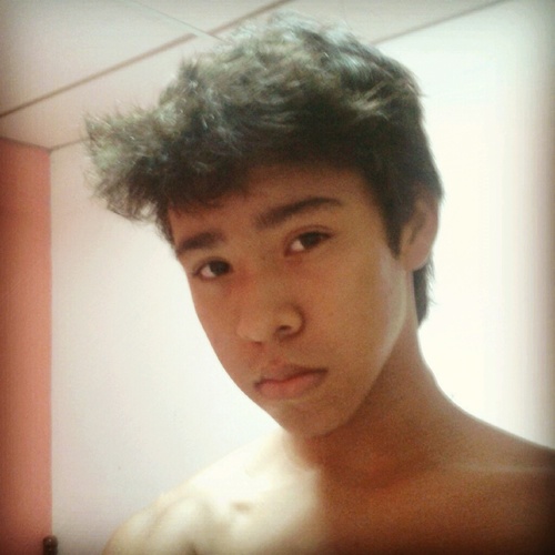 xiino05's profile picture. whatsapp: 65213231