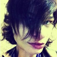 Emily Titon (@imnoteamplayer) 's Twitter Profile