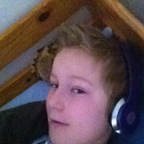 Im Sexy And I Know It But Im To Lazy
To Show It  
#TeamNoLife || #BroTag ||   (••) -----
( .. )