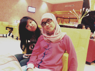 PraditaLrs's profile picture. person who live a life.