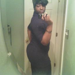 Demond has my heart 3 #TEAM_NSU.!#TEAM_JAMAICA.! #TEAM_IDGAF! follow my wife @Unique_dreabby my homie @damnRUNcollege an my sisiter @Lahh_DeeDee