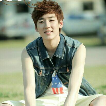 Hello!! I'm Kevin woo. | Role player real only one's @kevinwoo91