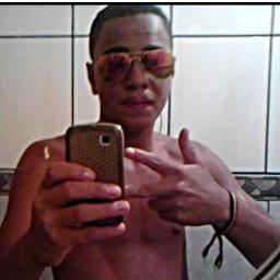 Me segue ? Sigo de volta sz
Ψ Ator, cantor, modelo, rico, ex-BBB, lindo e mentiroso ♪
http://t.co/TFqBuUBtKT