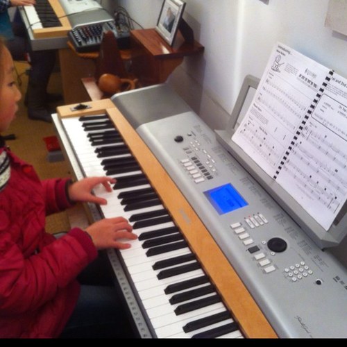 KernowMusicSch's profile picture. Piano, Guitar, Violin, Cello, Flute & Saxophone Tuition, ABRSM Grades, All Age Groups Welcome, Positive, Motivating, Progressive.