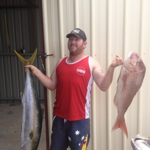 rayzor_w's profile picture. 