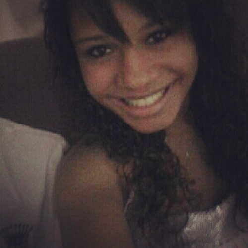 Faz seu corre, esqece sofrimento e pensa logo nele e nao dorme e faz aqele sorrisinho bobo. Ouvir aqela musica que só da aquele efeito de paz, pequena nao é ? ♪