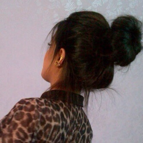 ♥”(“: من رضى جنة و من يزعل جحيم ، هذي أطباع الرجال أهل الصباح”)