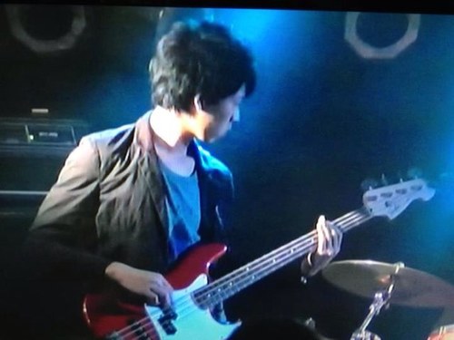 31歳。社会人。BASSしてました。邦ロック、スノボー、一眼レフ、食べ歩き、日本酒、映画、筋トレ、クロスバイクが好きです。多趣味。